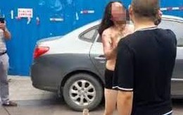 Chồng tưới xăng, thiêu vợ ngay trên đường vì bị tiêu hết tiền