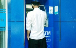 Đặt mật khẩu ngày sinh, người đàn ông bị rút trộm sạch tiền ATM