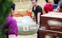 Xúc động hình ảnh Anh Quân Idol làm "cửu vạn" ở Hà Giang