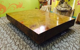 Sập gỗ ngọc nghiến ngàn tuổi của đại gia Hà Nội