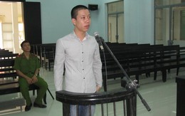 Nhân viên bán xăng cùng “bạn diễn” cướp tiền chủ cây xăng