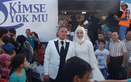 Cặp đôi Thổ Nhĩ Kỳ chiêu đãi 4000 người tị nạn trong đám cưới của mình