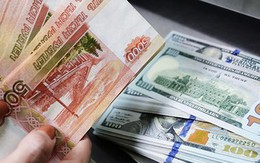 Đồng ruble của Nga giảm xuống mức thấp nhất trong năm 2015