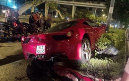 Siêu xe Ferrari “vỡ đầu” vì đâm cột điện tại Sài Gòn