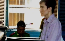 Mang xăng đến đốt nhà người yêu sau khi chia tay