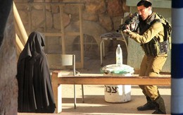 Giây phút trước khi nữ sinh Palestine bị binh sỹ Israel bắn chết