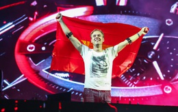 15 nghìn người phát cuồng vì hành động của Armin Van Buuren