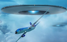 Hành khách đi máy bay chộp được cảnh UFO vụt qua