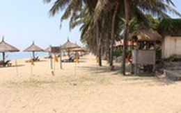 Phạt Khu nghỉ mát cấm dân đi bộ trên bãi biển 25 triệu đồng