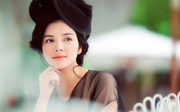 Nữ đại gia mỗi lần xuất hiện "mang" hơn chục tỷ trên người