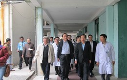 Trưởng Ban tổ chức Trung ương Tô Huy Rứa thăm ông Nguyễn Bá Thanh