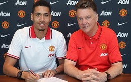 Man United ký hợp đồng mới với Chris Smalling