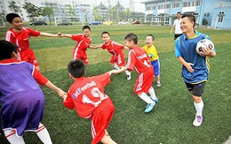 Cầu thủ Việt Nam với tương lai sau khi treo giày: Trái bóng ở trong chân!