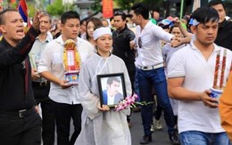 Trương Nam Thành bắt sống kẻ móc túi tại đám tang Duy Nhân