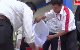 Bình  xăng xe thông số gần 80l, cây xăng đổ tới hơn 90l