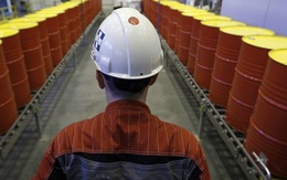 Giá dầu thô thấp kỷ lục, Nga hết sạch tiền dự trữ