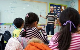 Hàn Quốc cấm dạy tiếng Anh hai năm đầu cấp tiểu học