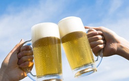 Đón năm mới: 'Chỉ nên uống dưới nửa lít bia mỗi ngày'