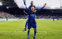 Người hùng Leicester tăng giá gấp... 100 lần