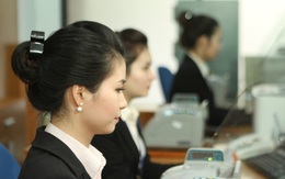 Nữ nhân viên ngân hàng xinh như hoa hậu nhưng... ngày càng ế trầm trọng