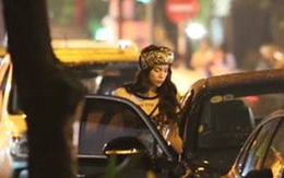 Hồ Ngọc Hà bị bắt gặp lái xe của đại gia Chu Đăng Khoa đi dự sự kiện