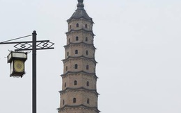 Ngôi chùa tháp Trung Quốc còn "nghiêng" hơn cả tháp nghiêng Pisa