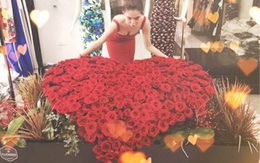 Ngọc Trinh được bạn trai đại gia tặng bó hoa hồng hình trái tim "khổng lồ"