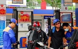 Xem xét tăng thuế môi trường với xăng lên 4.000 ​đồng/lít