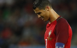 Đá không được, Ronaldo dùng lời lẽ thô thiển hạ nhục đối thủ