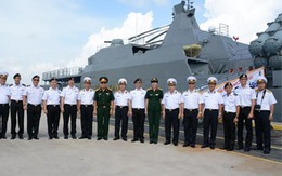 Tàu hộ vệ tên lửa 011 Đinh Tiên Hoàng cập cảng Changi, Singapore