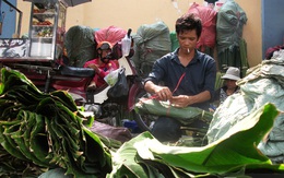 Ảnh: Tấp nập chợ lá Tết Sài Gòn ngày cuối năm
