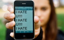 Smartphone đã hủy hoại tuổi thơ trẻ em thế nào?