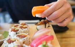 Đừng ngại bẩn, ăn bằng tay mới thật sự tốt cho sức khỏe