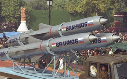 Quốc gia đầu tiên mua "sát thủ diệt hạm" BrahMos sắp lộ diện