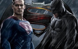 "Batman V Superman" tặng độc giả nhiều quà tặng thú vị