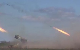 [VIDEO] Xem pháo TOS-1A và MSTA-S dội "bão lửa" ở phía nam nước Nga
