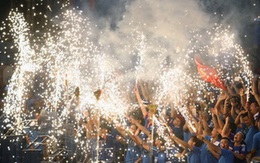 Pháo hoa rợp trời trong ngày Than Quảng Ninh vô địch Cúp Quốc Gia