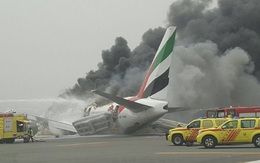 Máy bay bốc cháy khi hạ cánh xuống sân bay Dubai