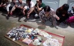 Phá sòng bạc ở An Giang, tạm giữ 17 con bạc