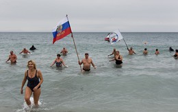 Crimea không hối hận tách khỏi Ukraine, nhưng mong đợi nhiều hơn từ Nga