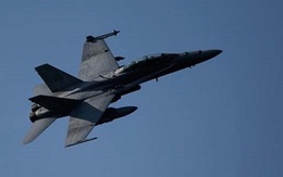 Hai chiến đấu cơ F/A-18 Mỹ va chạm trên Thái Bình Dương