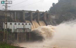 Hà Tĩnh: Trời mưa lớn, nhà máy thủy điện Hố Hô đang xả lũ trong đêm