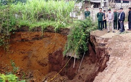 "Hố tử thần" ở Bắc Kạn: Mất 1.500m3 đất để lấp đầy