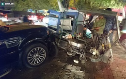 Xe sang Range Rover đâm dồn hàng loạt xe giữa phố Hà Nội, nhiều người bị thương
