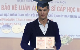 Ronaldo đến Việt Nam nghiên cứu… thủy triều đỏ