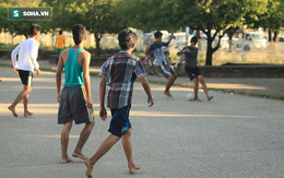 Chuyện lạ ở Yangon: Tìm bóng đá khó như... lên giời