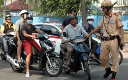 Trưởng phòng CSGT HN: “Người bị phạt không phục cứ phản ảnh là được giải quyết”