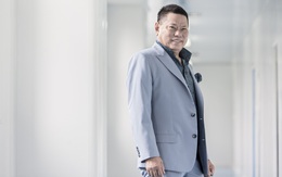 Con đường trở thành tỷ phú thế giới của đại gia gốc Việt Hoàng Kiều