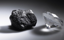 Tại sao than chì mềm nhưng kim cương lại cứng?
