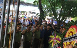 Tướng Tô Lâm viếng đám tang Bí thư, chủ tịch HĐND Yên Bái